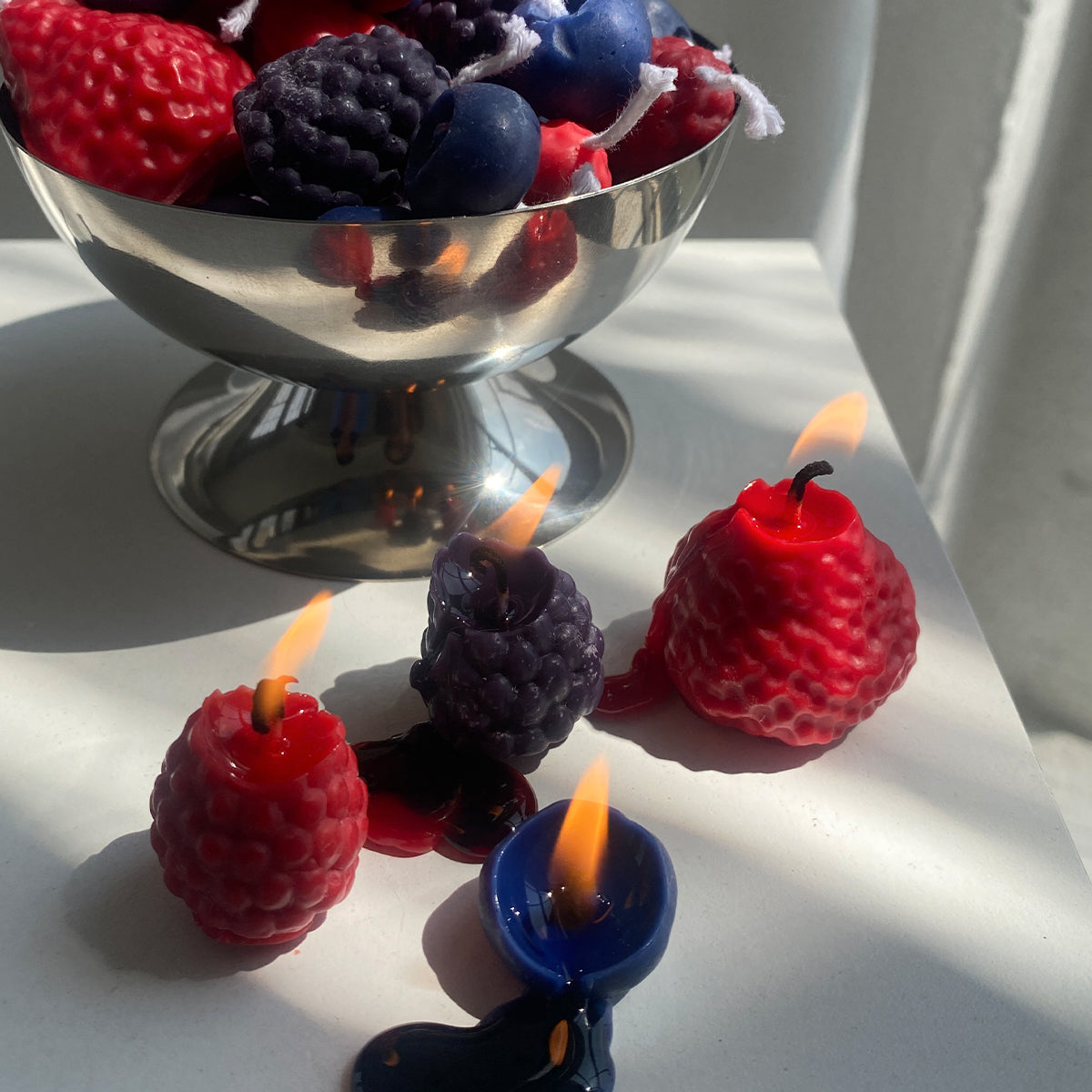 Mixed Berry Candles - 16 Pack