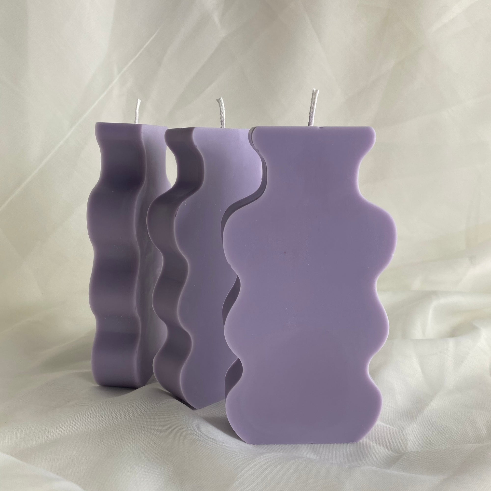 Wavy Vase - Lilac