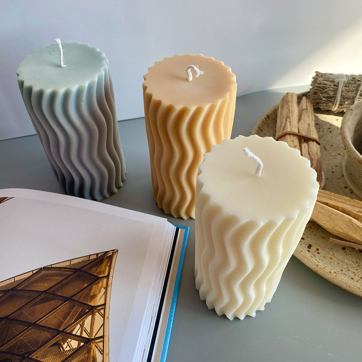 Ripple Pillar Candle - Gray