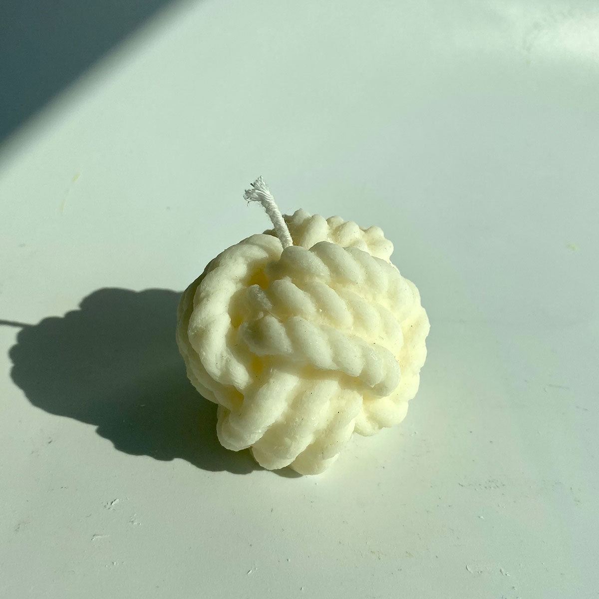 Sailor's Knot Candle - White