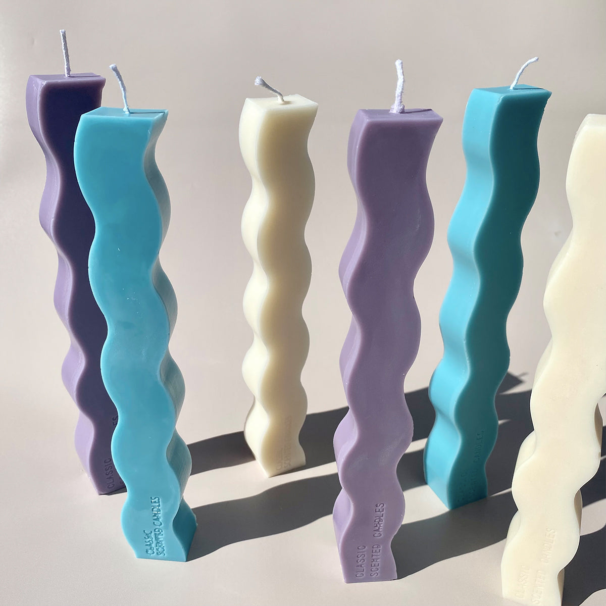 Wavy Pillar Candle - Lilac